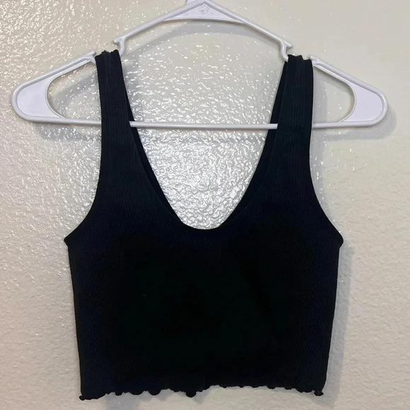 Colsie Women's Ruffle Edge Tank - Picture 4 of 5